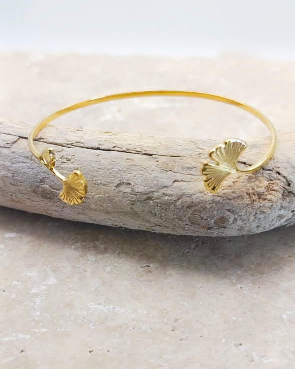 photo du bracelet Ginkgo doré posé 