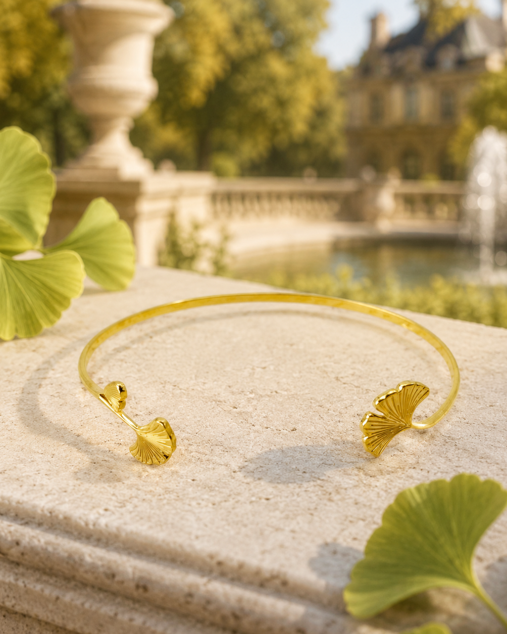photo du bracelet Ginkgo doré posé 